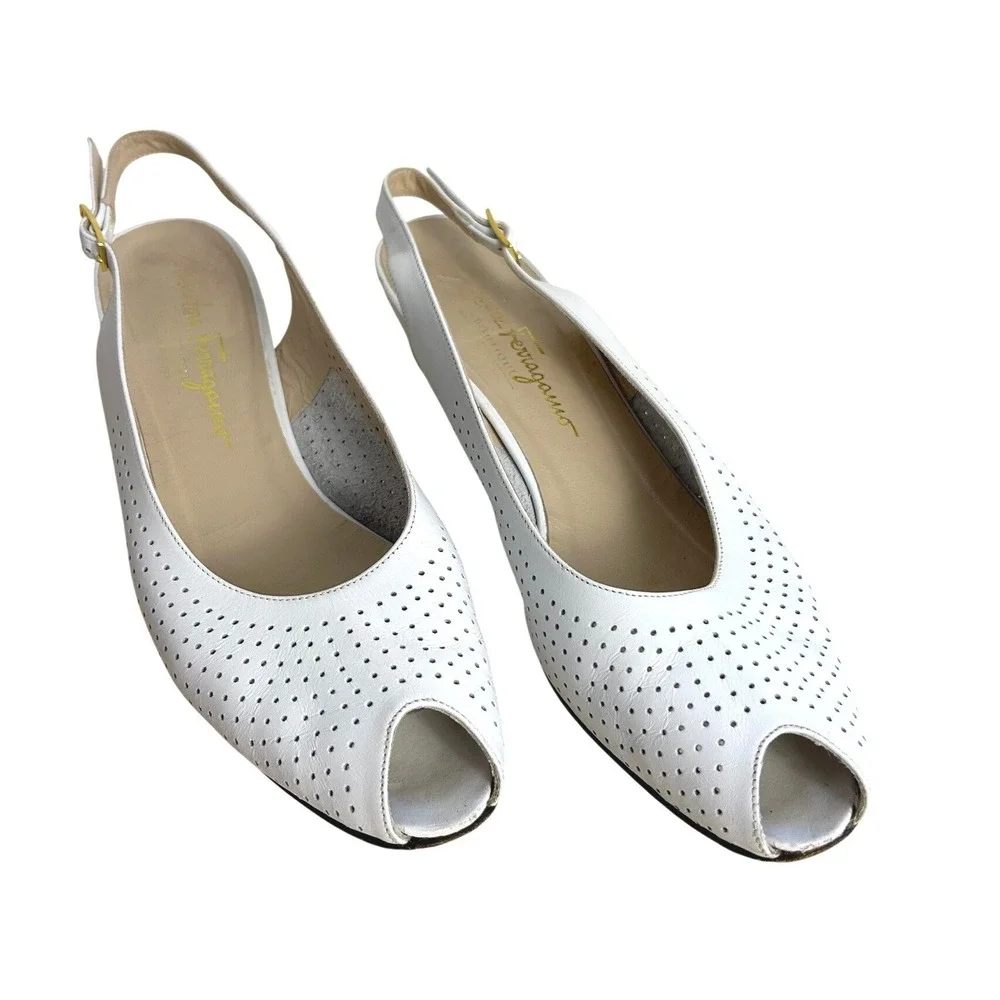 Salvatore Ferragamo heel 9 AA White Cloe Slingback vintage Peep Toe old money